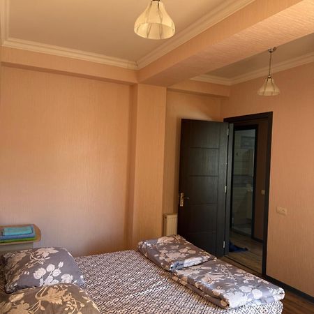 House In Varketili Тбилиси Экстерьер фото